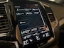 Volvo XC90 2.0 B5 AWD R-Design | Pine Grey! | Trekhaak | Adaptieve Cruise Control | Stoelverwarming | Parkeercamera | 20 Inch | Pilot Assist | Schakelpaddels aan stuurwiel | Elektrische voorstoelen geheugen | R-Design contour stoelen leder alcantara met wit stiksel en bies | Zitting verlenging voorstoelen | Lederen Dashboard | Parkeersensoren voor+achter | Privacy Glass | Elektrisch bedienbare achterklep | Geïntegreerde zongordijnen achterportieren | Verlichte instaplijsten | 7-Persoons | Apple Carplay/Android Auto | Alarm Klasse III | Volvo On Call met mobiele App functie | Pine Grey Metallic |