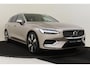 Volvo V60 T6 PLUG-IN HYBRID AWD ULTRA BRIGHT *VOL!* -PANO.DAK|BOWERS&WILKINS|GEVENT.LEDER+MASSAGE|360°CAM|HEAD-UP DISP.|PRIVACY.GLAS|19"|SoH:100%