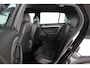 Volkswagen Golf 3.2 R32 NL-Auto | Schuifdak | Milltek | Camera | Leder | Bi-Xenon | Cruise | Navi | Bluetooth | 18" LMV | PDC