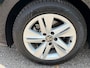 Volkswagen Golf 1.0 eTSI AUTOMAAT Life, achteruitrijcamera, navigatie, sfeerverlichting, climaat, 1 e eigenaar, NL auto met nap