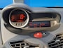 Renault Twingo 1.2 16V Parisienne / Schuif Kandeldak / Panoramadak / Bluetooth / Radio-CD Speler