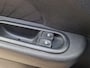 Renault Twingo 1.2 16V Parisienne / Schuif Kandeldak / Panoramadak / Bluetooth / Radio-CD Speler