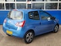 Renault Twingo 1.2 16V Parisienne / Schuif Kandeldak / Panoramadak / Bluetooth / Radio-CD Speler