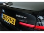 BMW 3-Serie 320e Business Edition Plus M-Sport | 96% SoH | Cruise Control | Camera | Climate Control | Navi | Carplay | HiFi | LED | 18 Inch | Getint Glas