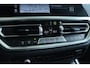 BMW 3-Serie 320e Business Edition Plus M-Sport | 96% SoH | Cruise Control | Camera | Climate Control | Navi | Carplay | HiFi | LED | 18 Inch | Getint Glas