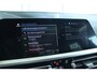 BMW 3-Serie 320e Business Edition Plus M-Sport | 96% SoH | Cruise Control | Camera | Climate Control | Navi | Carplay | HiFi | LED | 18 Inch | Getint Glas