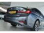 BMW 3-Serie 330e Business Edition Plus | Cruise Control | Camera | Stoelverwarming | LEDER | Carplay | Navi | Climate | 17 Inch |