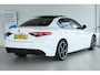 Alfa Romeo Giulia 2.0 T Veloce AWD | Adapt. Cruise | Schuifdak | Camera | Memory | Elektr. Stoelen | Memory | Carplay | Navi | Keyless | Stoel+Stuurverwarming