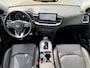 Kia Xceed 1.6 T-GDi ExecutiveLine / Stoelverwarming voor en achter / Stoelventilatie / Elektrisch schuif-kanteldak / Elektrische achterklep / Trekhaak (1410 KG) / Adaptieve Cruise Control / JBL audio