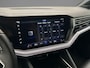 Volkswagen Touareg R 3.0 TSI eHybrid 462pk Tiptronic Trekhaak, Head up display, Luchtvering, Panoramadak, Lederen bekleding, Elektrische achterklep, Adaptive cruise control