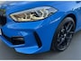 BMW 1-Serie 118i AUTOMAAT M- Sport, Misano blauw metallic, panoramadak, headup display, navi, digitaal cockpit, vol opties