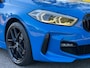BMW 1-Serie 118i AUTOMAAT M- Sport, Misano blauw metallic, panoramadak, headup display, navi, digitaal cockpit, vol opties