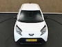 Toyota Aygo X 1.0 VVT-i MT Play - ORIGINEEL NEDERLANDSE AUTO - AIRCO - ADAPTIEVE CRUISE CONTROL - ACHTERUITRIJCAMERA - BLUETOOTH - LICHTSENSOR - DAB RADIO - APPLE CARPLAY/ ANDROID AUTO