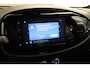 Toyota Aygo X 1.0 VVT-i MT Play - ORIGINEEL NEDERLANDSE AUTO - AIRCO - ADAPTIEVE CRUISE CONTROL - ACHTERUITRIJCAMERA - BLUETOOTH - LICHTSENSOR - DAB RADIO - APPLE CARPLAY/ ANDROID AUTO