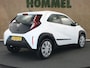 Toyota Aygo X 1.0 VVT-i MT Play - ORIGINEEL NEDERLANDSE AUTO - AIRCO - ADAPTIEVE CRUISE CONTROL - ACHTERUITRIJCAMERA - BLUETOOTH - LICHTSENSOR - DAB RADIO - APPLE CARPLAY/ ANDROID AUTO