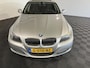 BMW 3-Serie 320i High Executive PANO CARPLAY NAVI PSENSOR CRUISE 2 X SLEUTELS