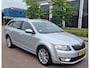 Skoda Octavia Combi 1.6 TDI Ambition AUTOMAAT NAVI PSENSOR CRUISE TREKHAAK 2 X SLEUTELS