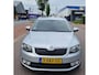 Skoda Octavia Combi 1.6 TDI Ambition AUTOMAAT NAVI PSENSOR CRUISE TREKHAAK 2 X SLEUTELS