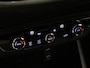 Opel Crossland 1.2 Turbo Elegance - ORIGINEEL NEDERLANDSE AUTO - 360 GRADEN CAMERA - NAVIGATIE - PARKEERSENSOREN VOOR & ACHTER - APPLE CARPLAY/ANDROID AUTO - BESTUURDERSSTOEL IN HOOGTE VERSTELBAAR