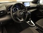 Toyota Yaris Cross 1.5 VVT-I Dynamic - ORIGINEEL NEDERLANDSE AUTO- AFKOMSTIG VAN 1E EIGENAAR - AFNEEMBARE TREKHAAK - 1350 KG TREKGEWICHT !!! - KEYLESS ENTRY/ START - ARMSTEUN VOOR - LICHT EN REGENSENSOR - AIRCO - ADAPTIEVE CRUISE CONTROL