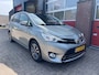 Toyota Verso 1.6 VVT-i, 7 Persoons, Trekhaak, Panoramadak, Parkeersensoren, Dakdragerset, Camera, Cruise, etc...