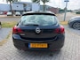 Opel Astra 1.4 Turbo Cosmo, cruise, airco, ingebouwd fietsrek!