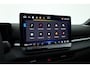 Volkswagen T-Roc 1.5 eTsi R-Line | Pano | IQ Light | Adapt. Cruise | Trekhaak | Camera | Stoel- Stuurverw. | CarPlay |