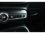 Volvo XC40 1.5 T3 Momentum Pro | RIJKLAAR!! | Cruise Contr. | Trekhaak | Camera | All Season | Apple CarPlay | Navi