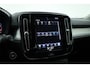 Volvo XC40 1.5 T3 Momentum Pro | RIJKLAAR!! | Cruise Contr. | Trekhaak | Camera | All Season | Apple CarPlay | Navi