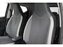 Toyota Aygo 1.0 VVT-i x-joy | Stoelverwarming | Apple Carplay / Android Auto | Clima | Camera | 15 inch | Bluetooth | DAB | Privacy glas
