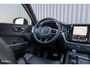 Volvo XC60 2.0 T8 Plug-in hybrid AWD R-Design | Luchtvering | Zwenkbare trekhaak | Panorama dak | Memory | Harman Kardon |