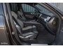 Volvo XC60 2.0 T8 Plug-in hybrid AWD R-Design | Luchtvering | Zwenkbare trekhaak | Panorama dak | Memory | Harman Kardon |