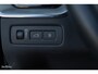 Volvo XC60 2.0 T8 Plug-in hybrid AWD R-Design | Luchtvering | Zwenkbare trekhaak | Panorama dak | Memory | Harman Kardon |