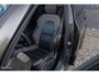Volvo XC60 2.0 T8 Plug-in hybrid AWD R-Design | Luchtvering | Zwenkbare trekhaak | Panorama dak | Memory | Harman Kardon |