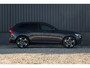 Volvo XC60 2.0 T8 Plug-in hybrid AWD R-Design | Luchtvering | Zwenkbare trekhaak | Panorama dak | Memory | Harman Kardon |