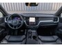 Volvo XC60 2.0 T8 Plug-in hybrid AWD R-Design | Luchtvering | Zwenkbare trekhaak | Panorama dak | Memory | Harman Kardon |