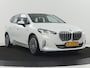 BMW 2-Serie Active Tourer 225 e xDrive Luxury Line | SOH 91,6% | Leder | Carplay | Navigatie | Sfeerverlichting | Cruise control | Climate control | Camera | Park assist |
