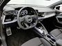 Audi A3 Sportback 40 TFSI e S edition 204 PK | Adaptive cruise control | Achteruitrijcamera | Stoelverwarming | Climate control | Navigatie | Optiekpakket zwart plus | SONOS | Smartphone interface | Lichtmetalen wielen