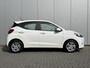 Hyundai i10 1.0 Comfort Smart Dealer onderhouden / All season banden / Navigatie / Achteruitrijcamera / Apple CarPlay en Android Auto / Eerste eigenaar