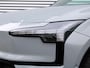Volvo EX30 Single Motor Plus Automaat / Verwarmde voorstoelen / Verwarmd stuurwiel /  Glossy zwart dak / Google Maps Navi