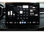 Lynk & Co 01 1.5 More | 360 Graden camera | Actieve LED Koplampen | Schuif-/Kanteldak | Premium Audio By Harman Kardon | Sfeerverlichting | Dodehoekassistent | Adaptieve Cruise Control | Stuurverwarming | Stoelverwarming | Bestuurdersstoel met geheugen | Getint glas | Elektrisch bedienbare achterklep | Draadloos telefoonoplader