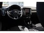 Volvo EX40 Single Motor Extended Range Ultra Europa 82 kWh | Panoramadak | Premium audio by Harman Kardon | Verwarmbare voorstoelen en achterbank | Stuurwiel verwarmd | Apple Carplay/Android Auto | 19 inch lichtmetalen velgen| 360 graden camera | Extra getint glas achterportieren en bagageruimte |