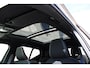Volvo EX40 Single Motor Extended Range Ultra Europa 82 kWh | Panoramadak | Premium audio by Harman Kardon | Verwarmbare voorstoelen en achterbank | Stuurwiel verwarmd | Apple Carplay/Android Auto | 19 inch lichtmetalen velgen| 360 graden camera | Extra getint glas achterportieren en bagageruimte |