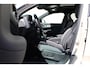Volvo EX40 Single Motor Extended Range Ultra Europa 82 kWh | Panoramadak | Premium audio by Harman Kardon | Verwarmbare voorstoelen en achterbank | Stuurwiel verwarmd | Apple Carplay/Android Auto | 19 inch lichtmetalen velgen| 360 graden camera | Extra getint glas achterportieren en bagageruimte |