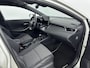 Toyota Corolla Touring Sports Hybrid 140 Dynamic | Apple Carplay / Android Auto | Stoelverwarming | Parkeersensoren voor/achter | Adaptive Cruise | Keyless | Clima | Camera | Full LED | 17 inch | ALL SEASON
