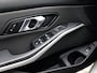 BMW 3-Serie Touring 320i Business Edition 1e-Eig. & Dealer-Onderh. BOVAG-Garantie. NL-Auto.