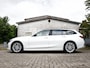 BMW 3-Serie Touring 320i Business Edition 1e-Eig. & Dealer-Onderh. BOVAG-Garantie. NL-Auto.