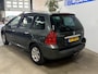 Peugeot 307 SW 1.6-16V Premium // 7 pers. // incl. NIeuwe APK!!!