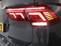 Volkswagen Tiguan 1.5 TSI R-Line Business 150 pk Automaat (DSG) | Navigatie | Panoramadak | Parkeersensoren (Park assist) | Achteruitrijcamera | Head-up display | R-Line |