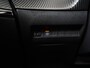 Peugeot e-2008 EV Active Pack 50 kWh | SOH 95% | Warmtepomp | Apple/Android Carplay | Parkeersensor | Zondag Open!